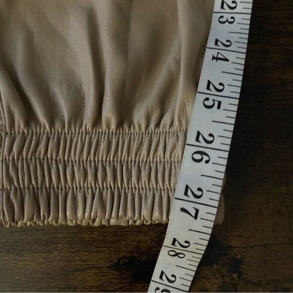 Aritzia Babaton Zedel Vegan Leather Jogger Pant Tan Size Small Pull on Comfy - Picture 12 of 13